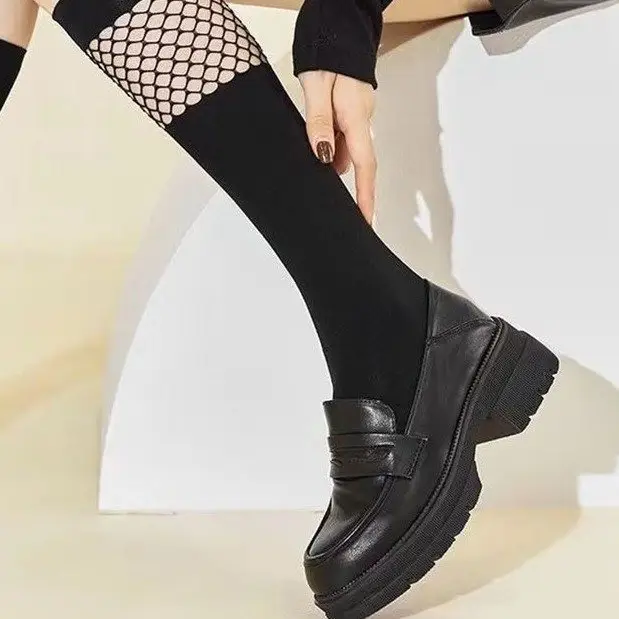 British Style Slip-On Leather Shoes for Women with Thick Soles — feature 4