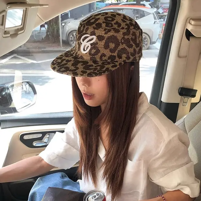 Vintage Leopard Print Flat Cap for Women - Image 2