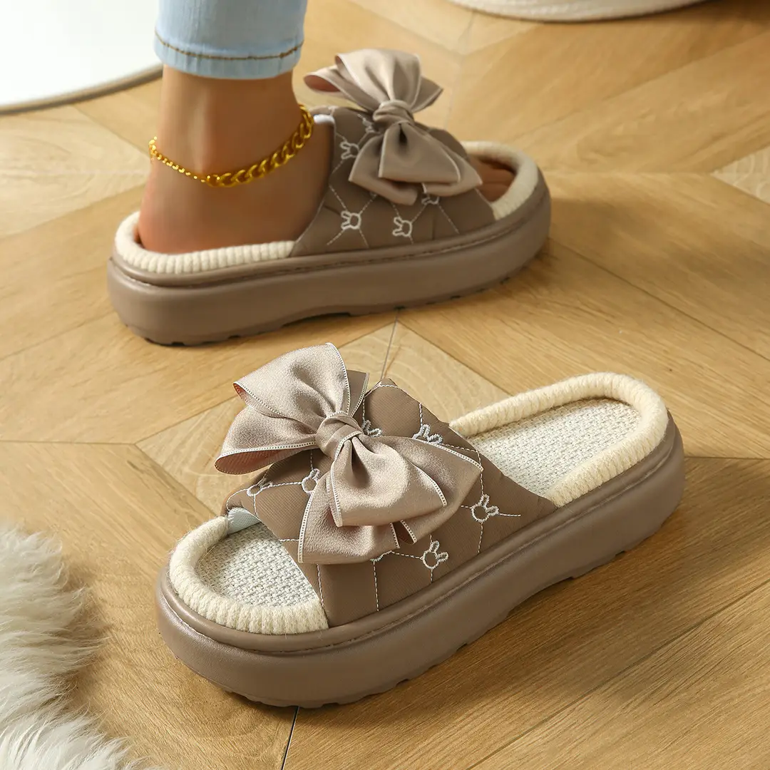 Slippers for Women Winter 2025 New Warm Indoor Home Non-Slip Thick-Soled Cotton Slippers Women's Wool Slippers Autumn and Winter — feature 6