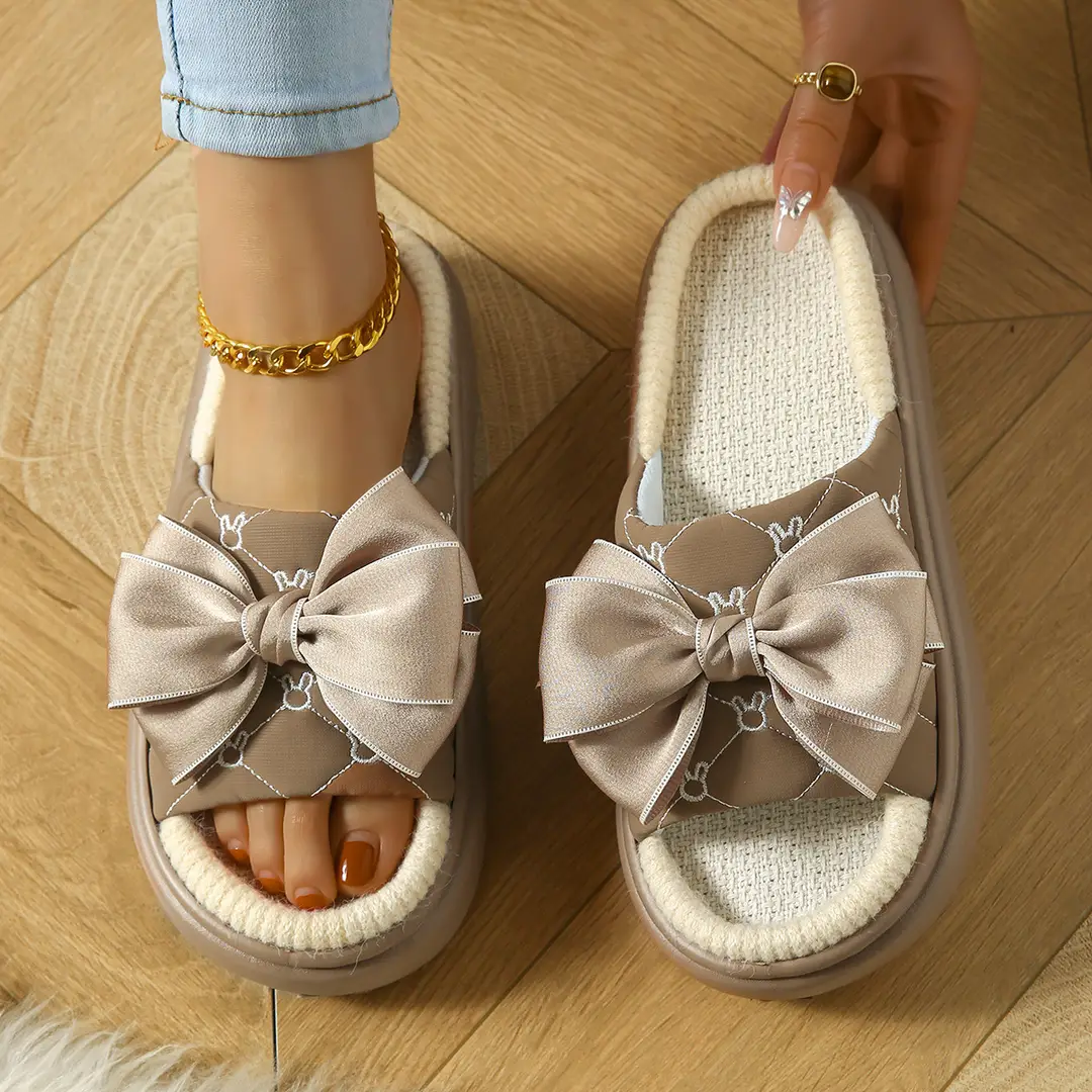 Slippers for Women Winter 2025 New Warm Indoor Home Non-Slip Thick-Soled Cotton Slippers Women's Wool Slippers Autumn and Winter - Image 3