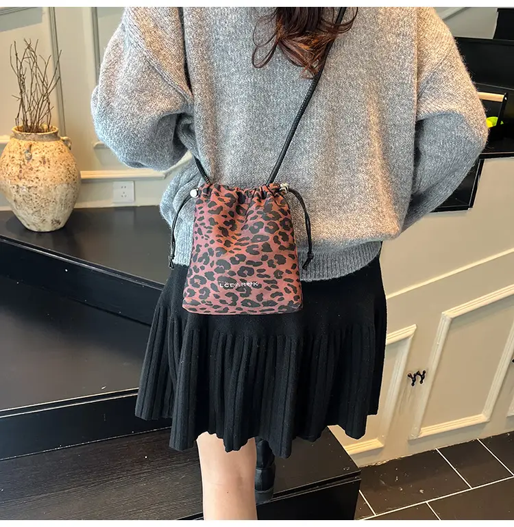 Leopard Print Bucket Bag for Women 2025 — feature 27