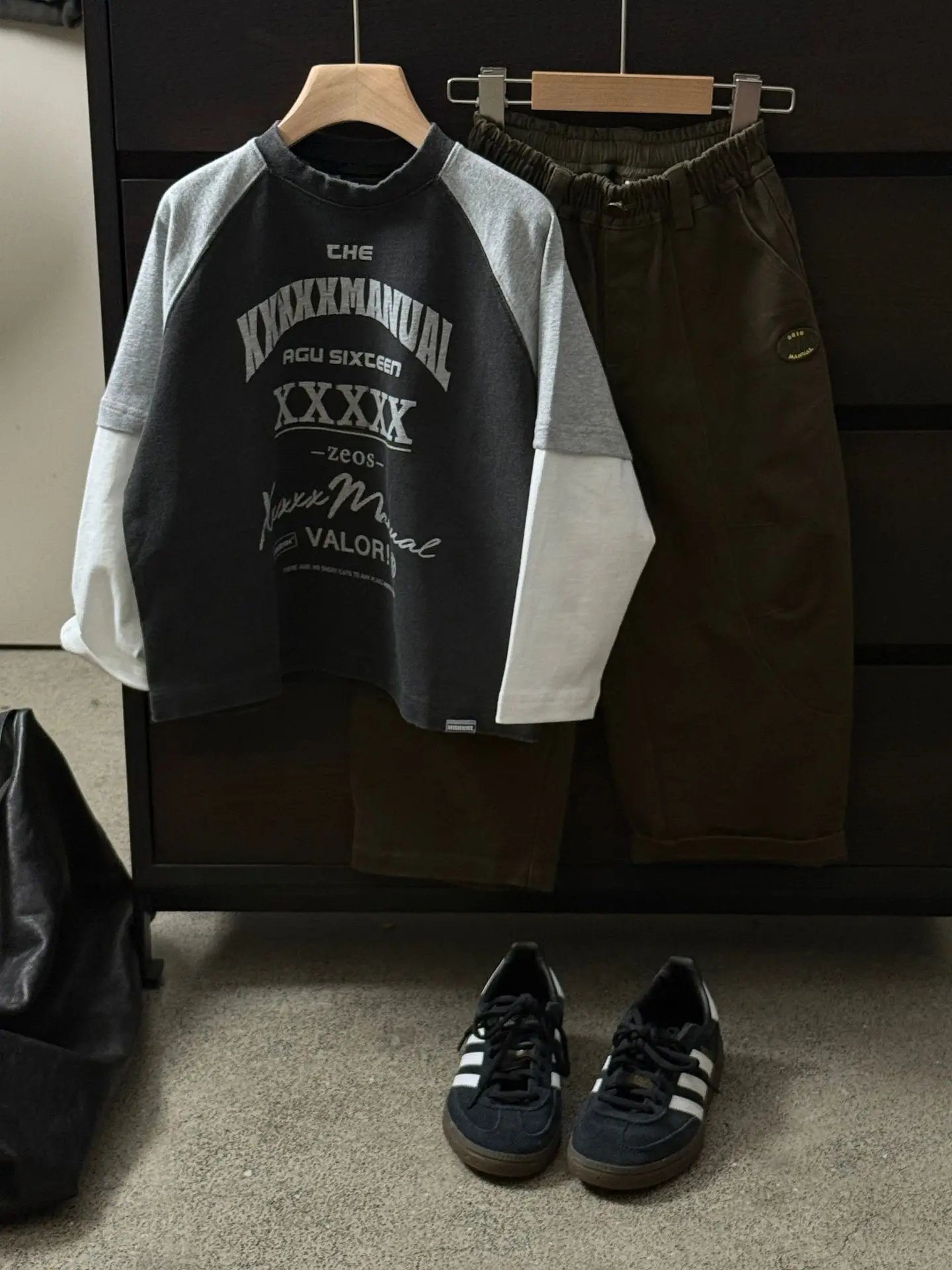 Children's Faux Two-Piece Long Sleeve T-Shirt Black Grey 2026 - Image 3