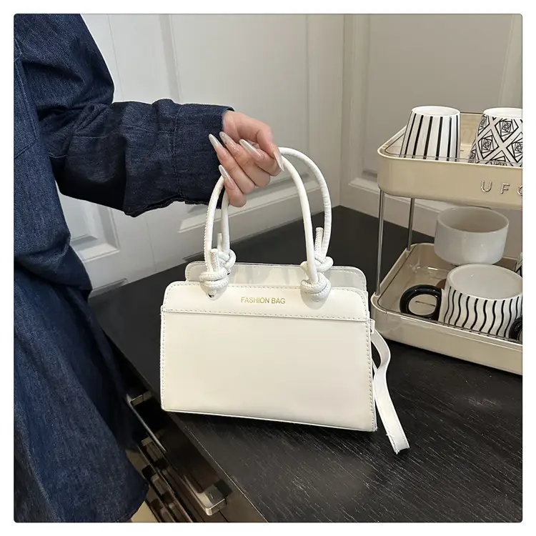 Retro Women's Handbags 2025 Brown White Black — feature 15