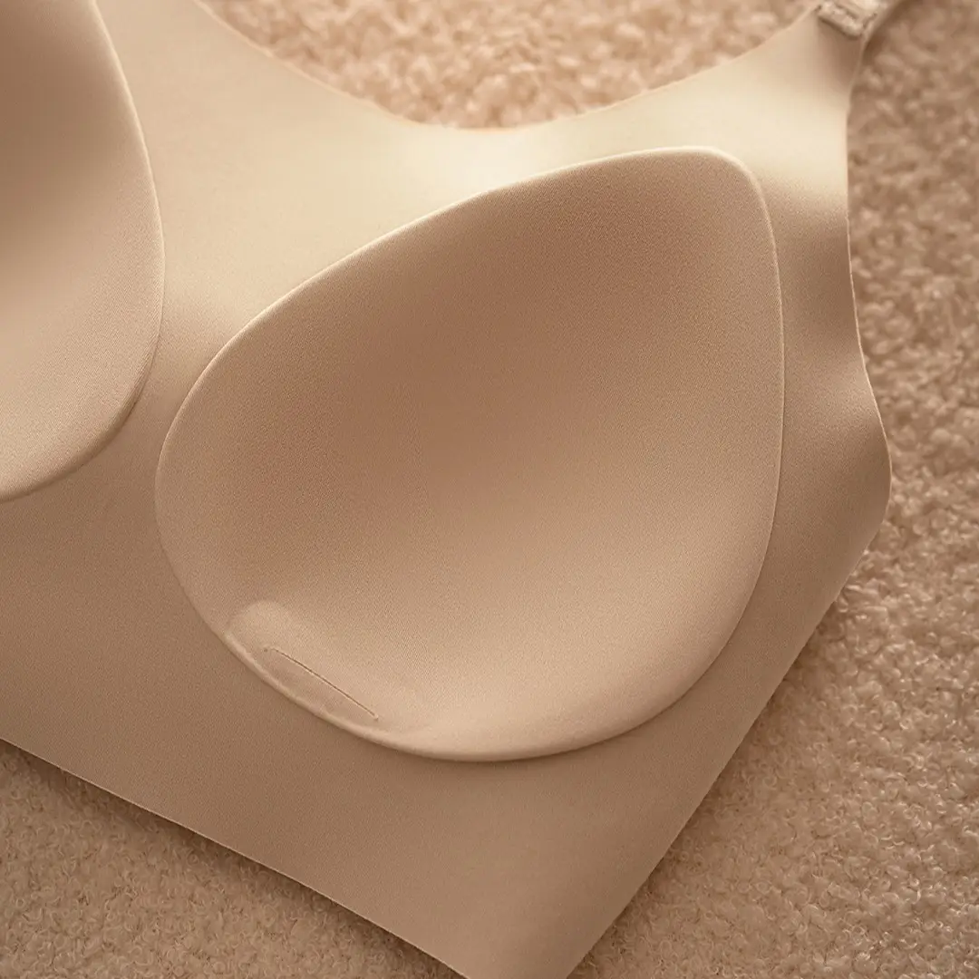 Cross-Border Invisible Liquid Foundation Soft Support Underwear Natural Latex Cup Antibacterial Breast-Retracting Bra Soft and Not Easy to Deform