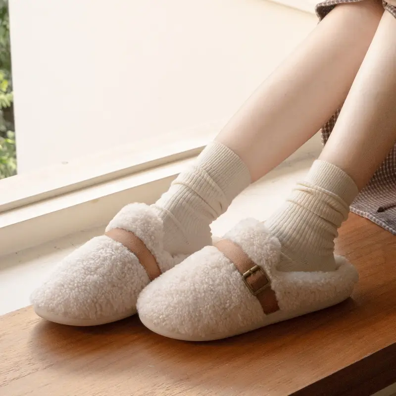 Trendy White Flat Furry Slippers for Women 2025 New Autumn and Winter Outdoor Wear Plush Soft Sole Closed-Toe Cotton Slippers - Image 5