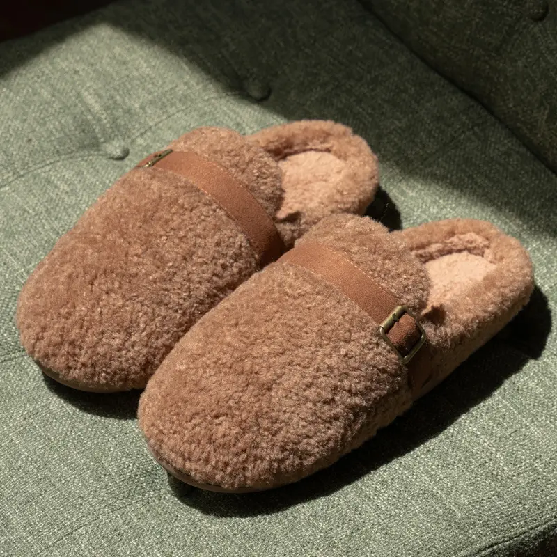 Trendy White Flat Furry Slippers for Women 2025 New Autumn and Winter Outdoor Wear Plush Soft Sole Closed-Toe Cotton Slippers - Image 6