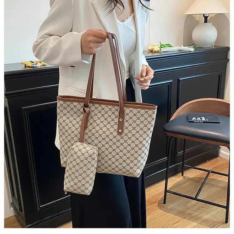 Korean Plaid Shoulder Bag 2025 New High-End Leather Tote — feature 14