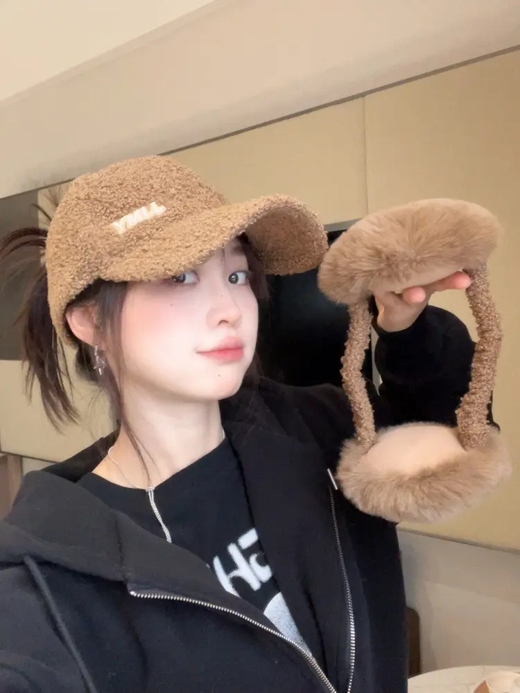 Women's 2025 Duckbill Cap with Detachable Plush Earmuffs — feature 13