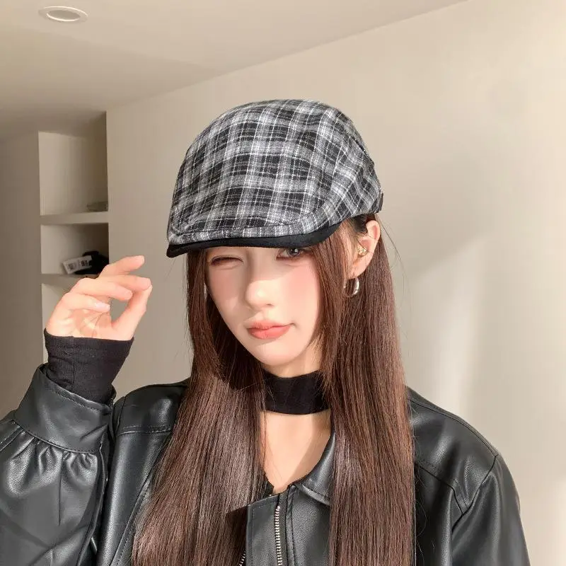 Japanese Retro Plaid Newsboy Cap for Women — feature 7