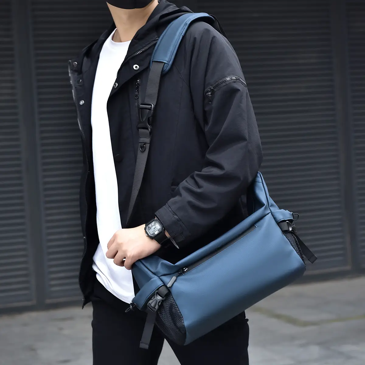 Men's Black Crossbody Messenger Bag with Adjustable Strap - Image 5