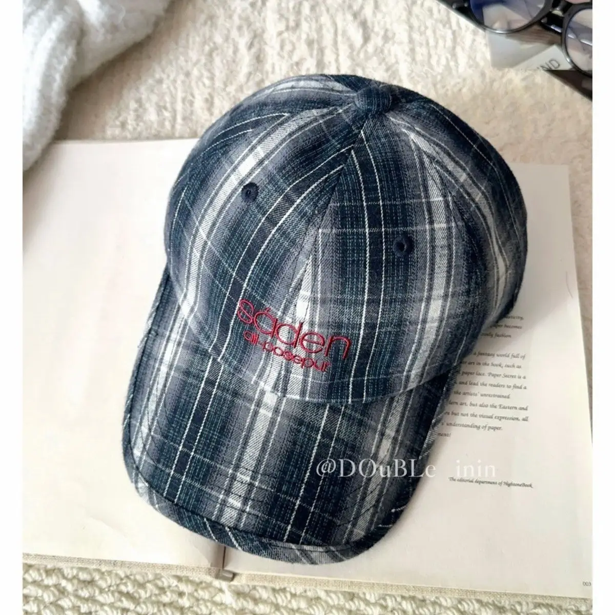 Women Plaid Wide Brim Cap Small - Image 8