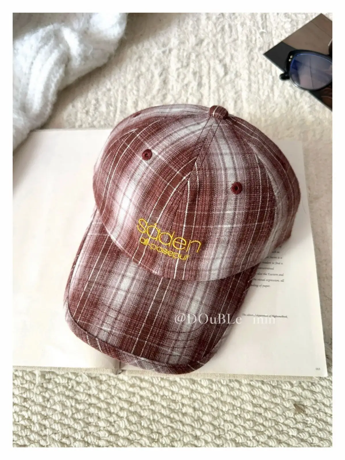 Women Plaid Wide Brim Cap Small - Image 2