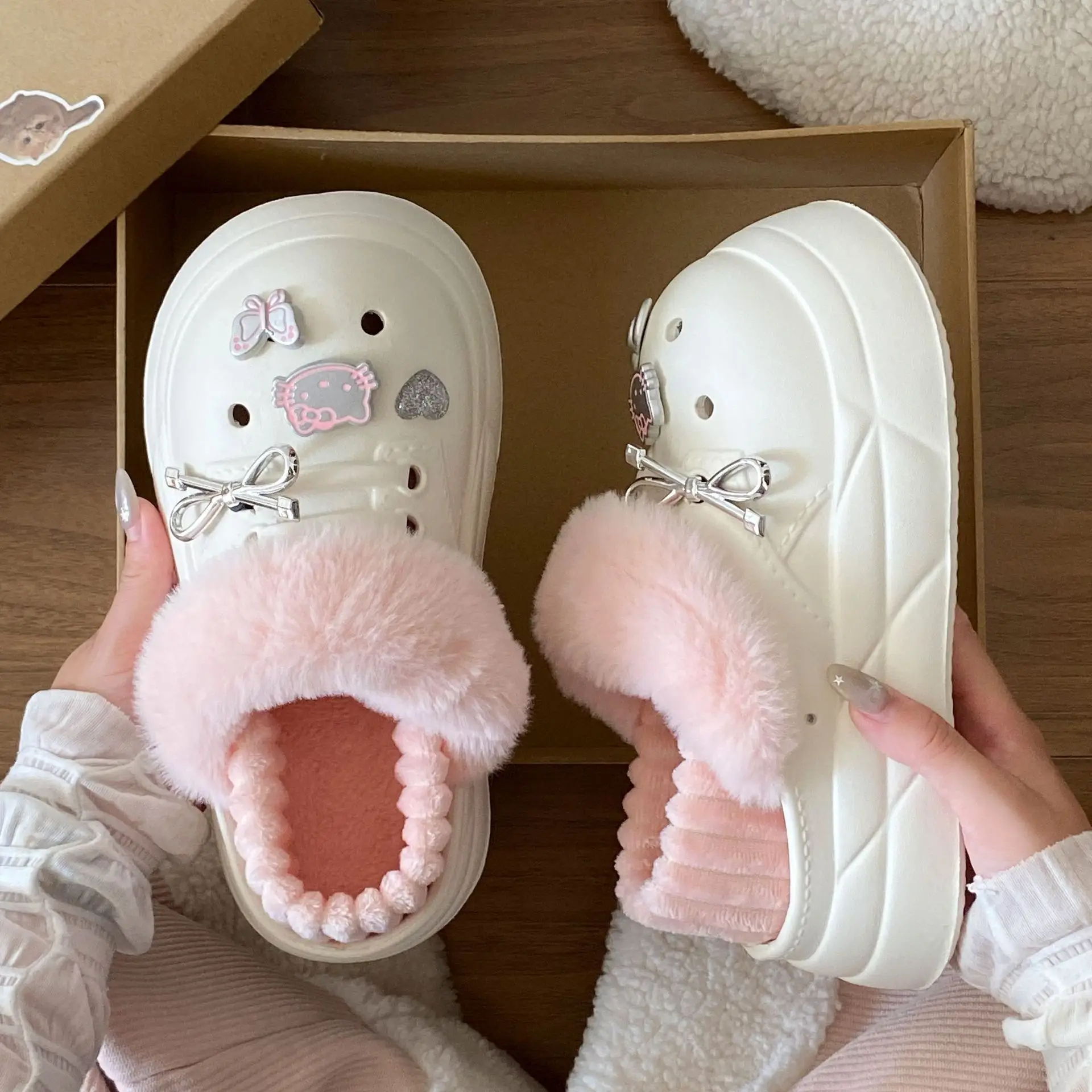 Women's Pink Faux Fur Winter Slippers with Cat Design - Image 8