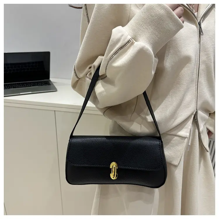 Black Peptide Leather Shoulder Bag for Women Autumn 2025 — feature 12