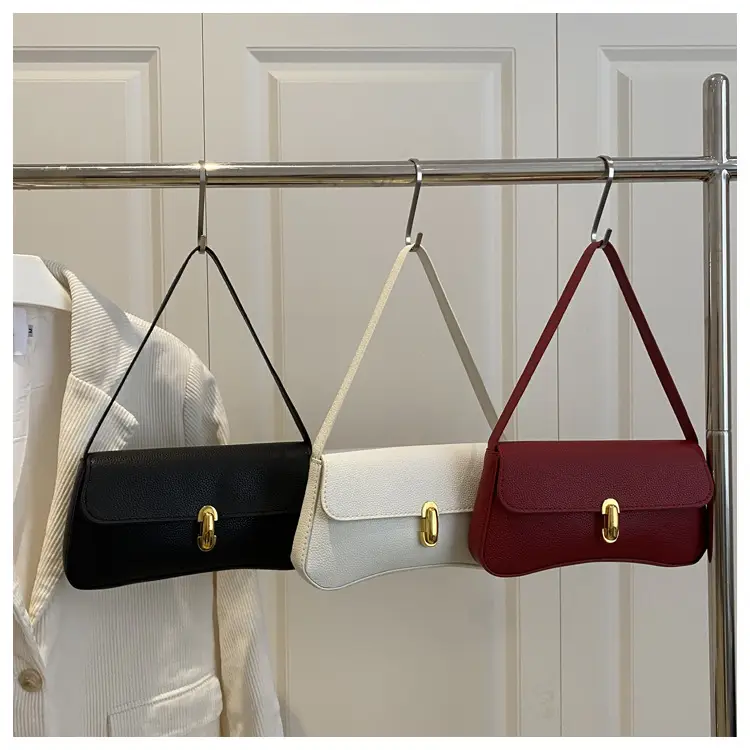 Black Peptide Leather Shoulder Bag for Women Autumn 2025 — feature 15