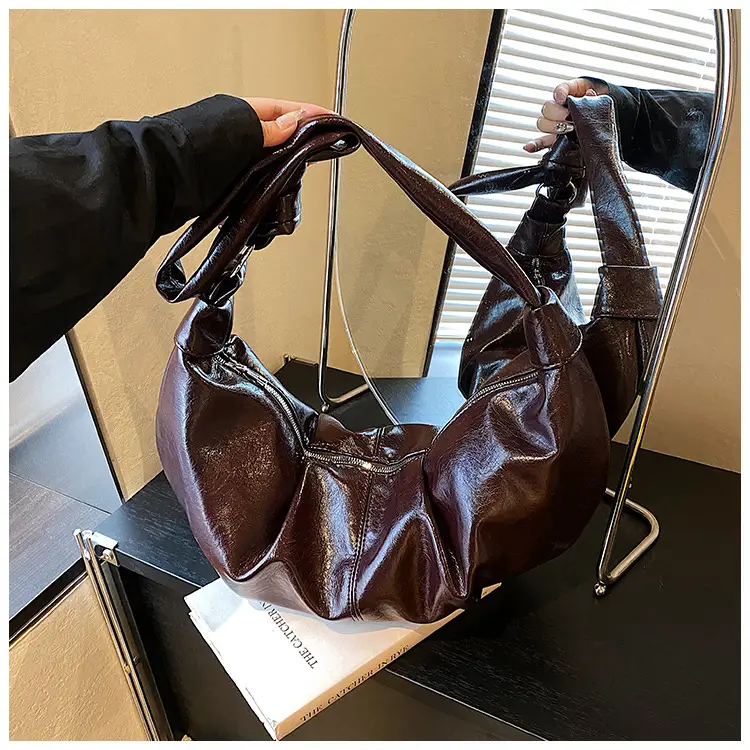 Retro Red Leather Shoulder Bag for Women 2025 — feature 25