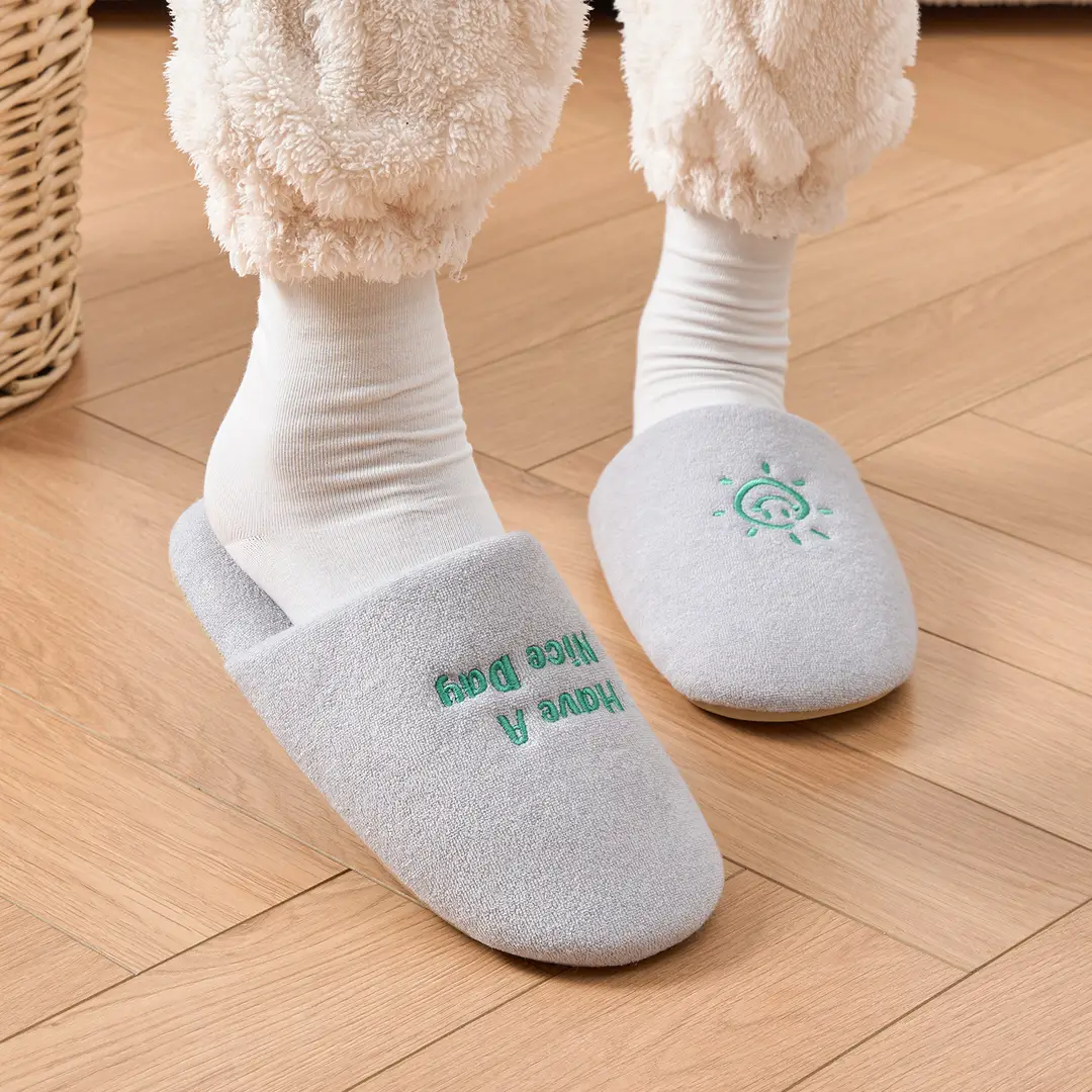 Jialiya Silent Cotton Slippers Men's Autumn and Winter Indoor Home Cute Warm Anti-Slip Plush Slippers Women's Cross-Border Wholesale - Image 6