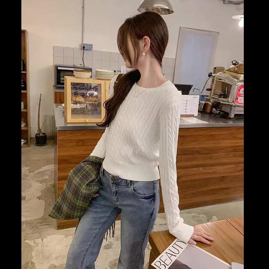 Twist Knit Pullover Sweater with a High-End Feel, Women's 2026 New Autumn and Winter Slim-Fit Short Top