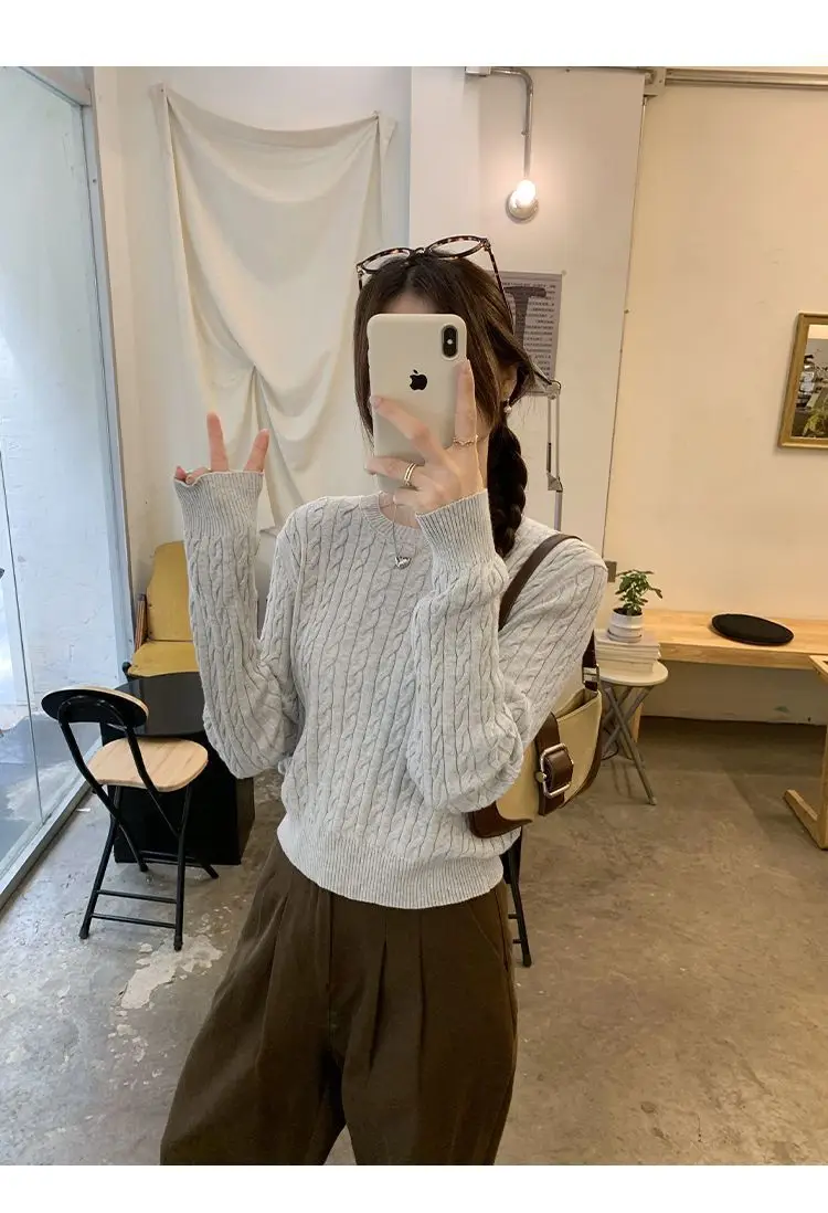 Twist Knit Pullover Sweater with a High-End Feel, Women's 2026 New Autumn and Winter Slim-Fit Short Top — feature 3