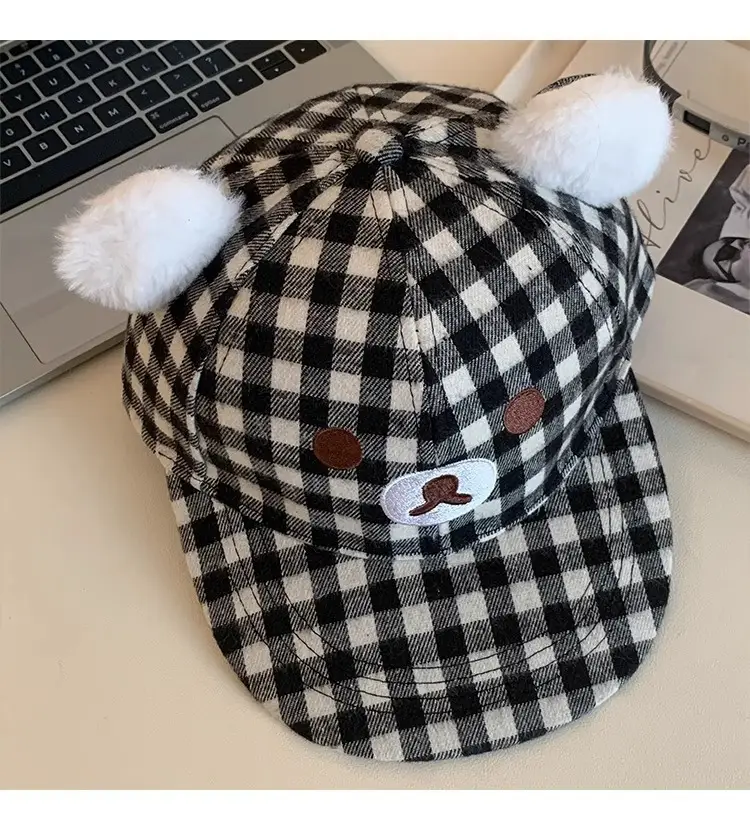 Women Duckbill Cap Black White Plaid Large Head — feature 3