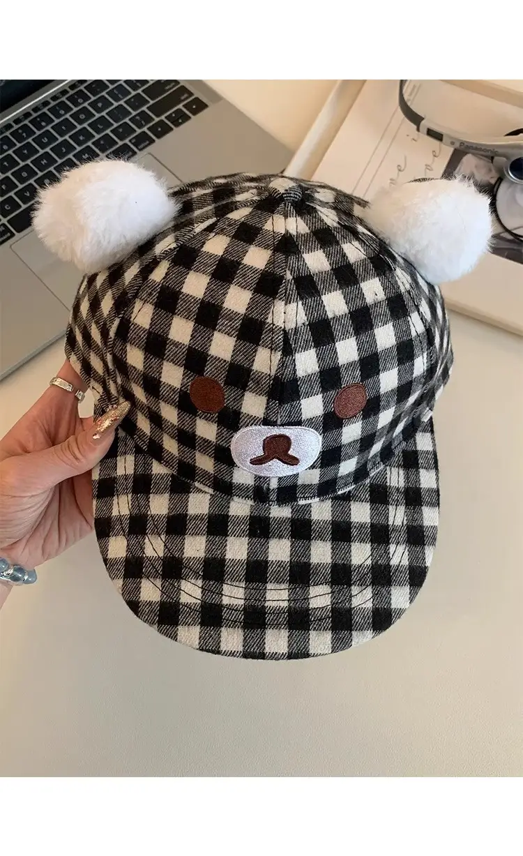 Women Duckbill Cap Black White Plaid Large Head — feature 8