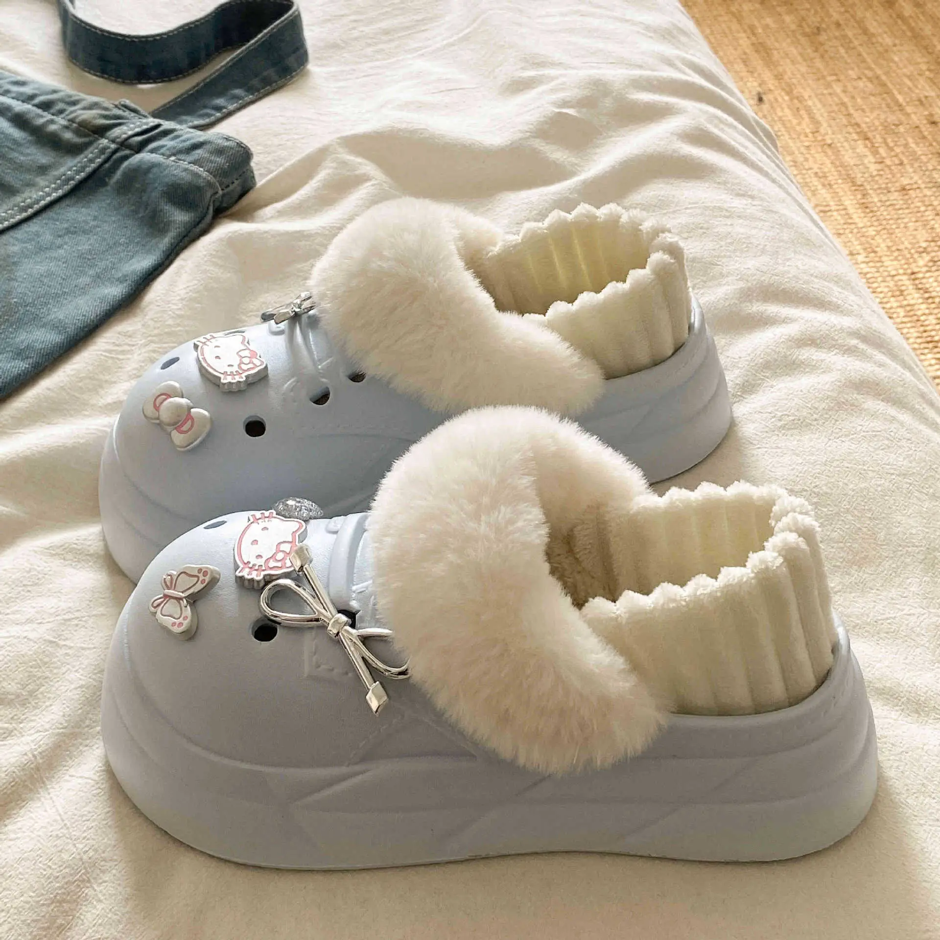 2025 Warm Winter Slippers Black with Faux Fur Lining