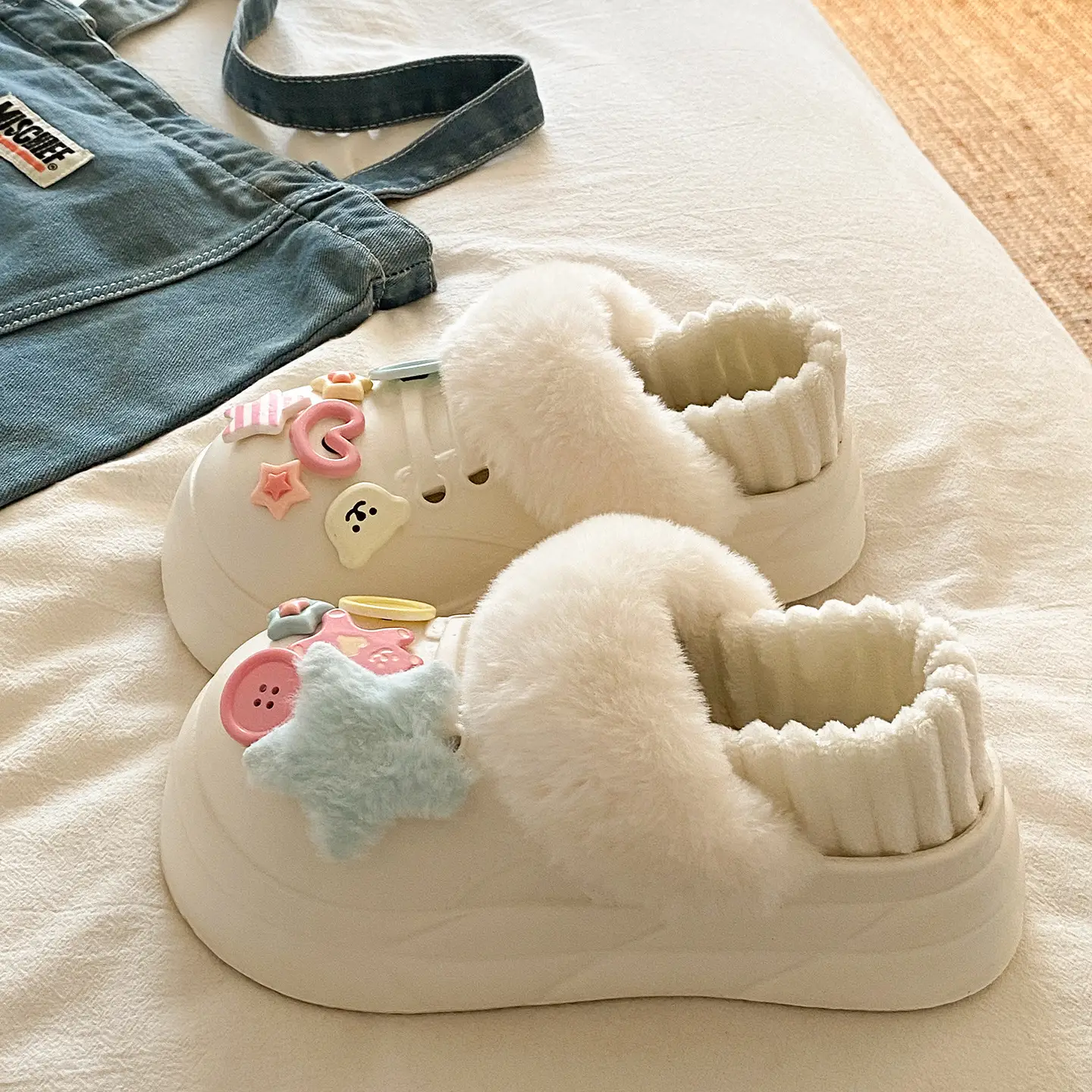 2025 Warm Winter Slippers Black with Faux Fur Lining