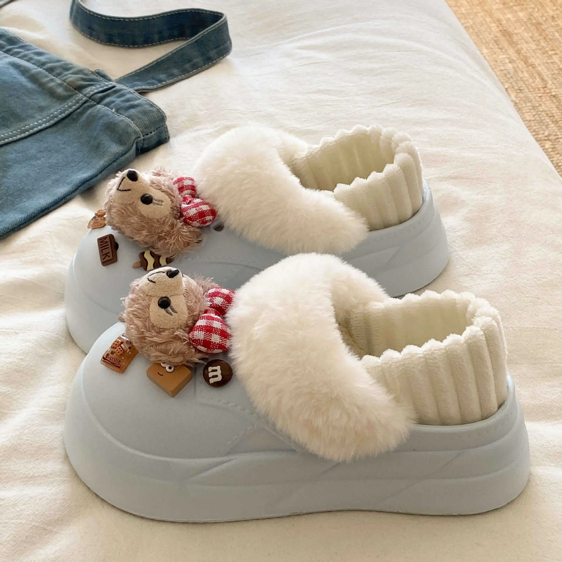 2025 Warm Winter Slippers Black with Faux Fur Lining