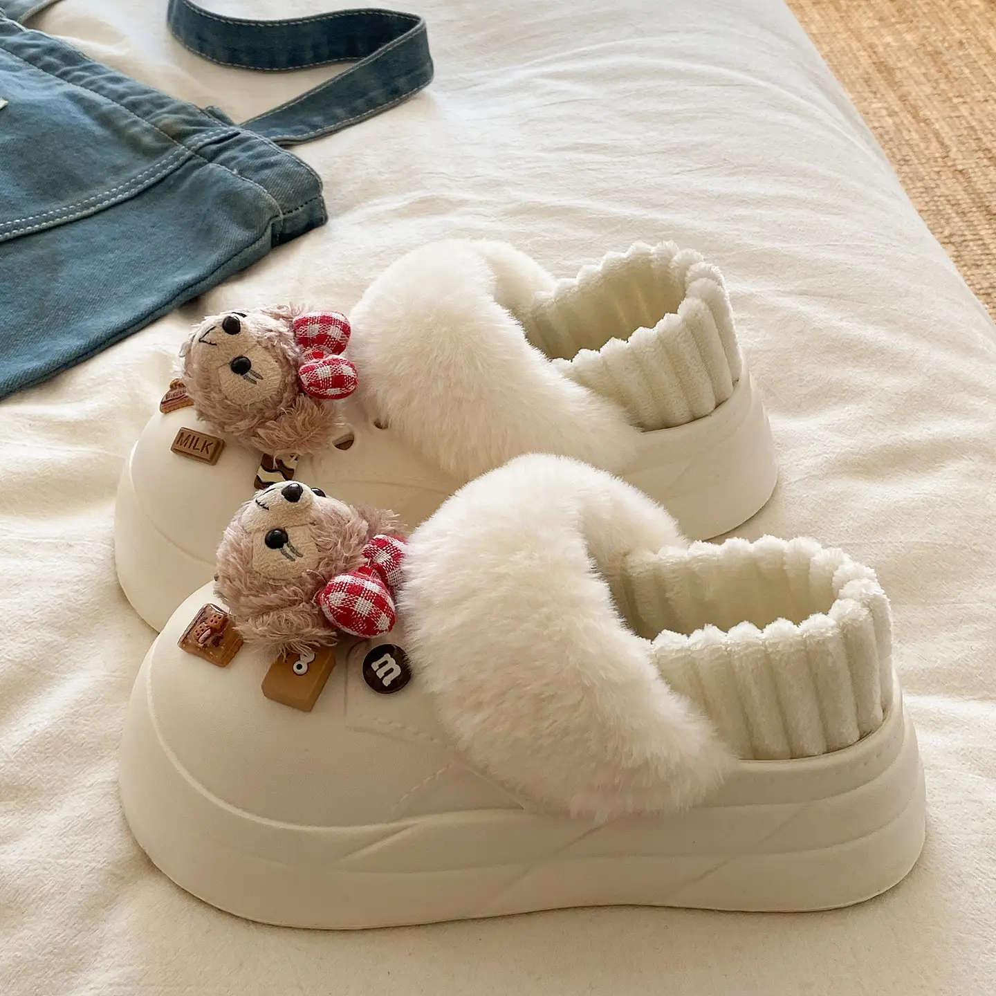2025 Warm Winter Slippers Black with Faux Fur Lining