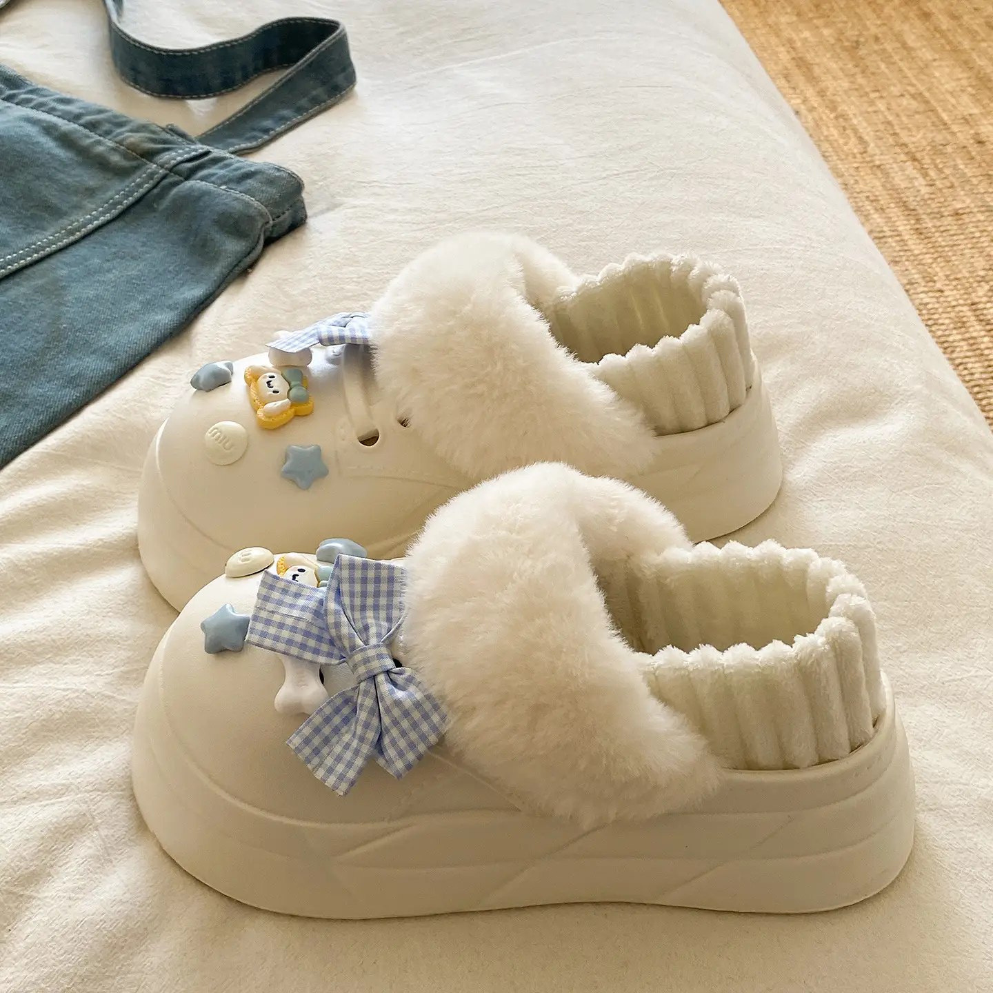 2025 Warm Winter Slippers Black with Faux Fur Lining