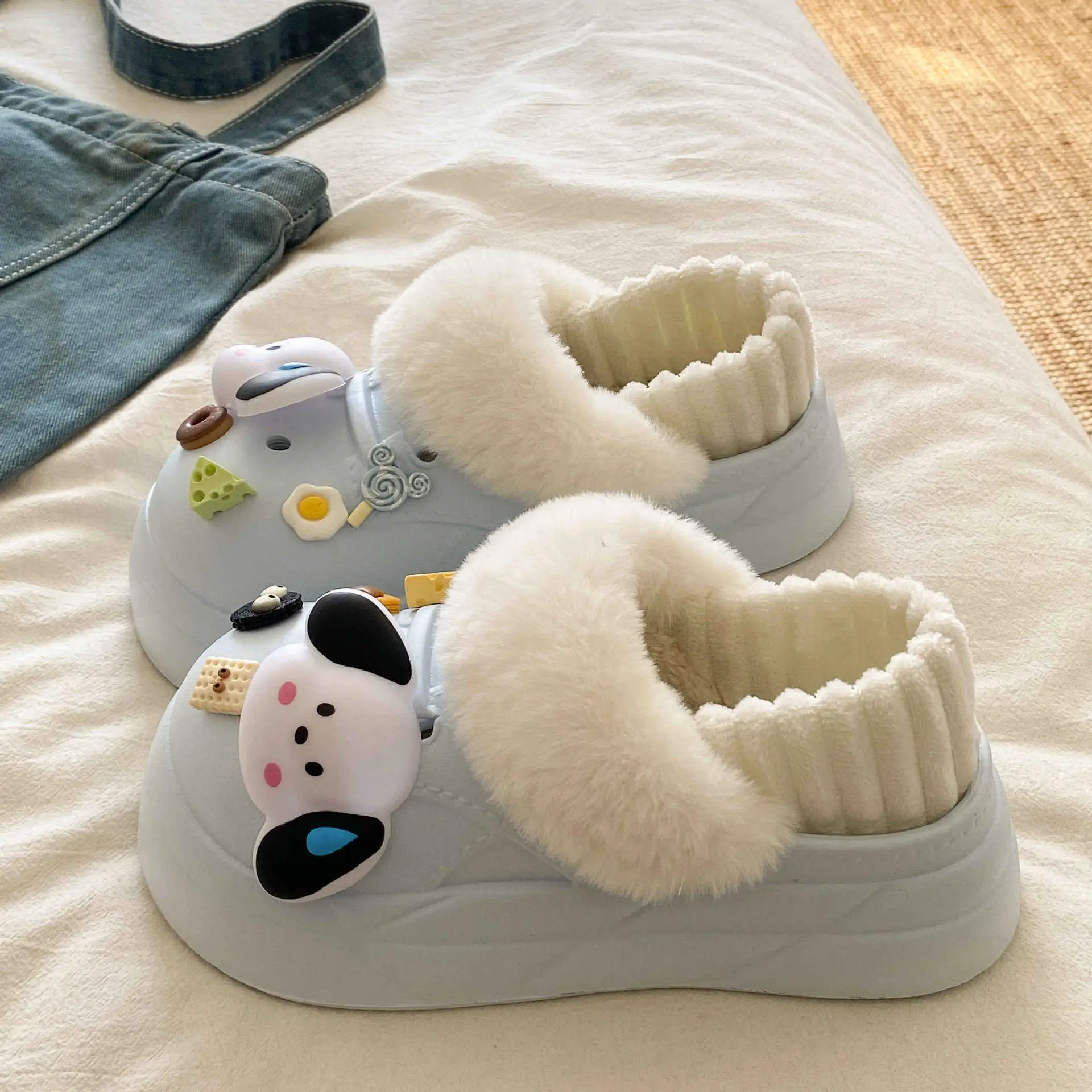 2025 Warm Winter Slippers Black with Faux Fur Lining