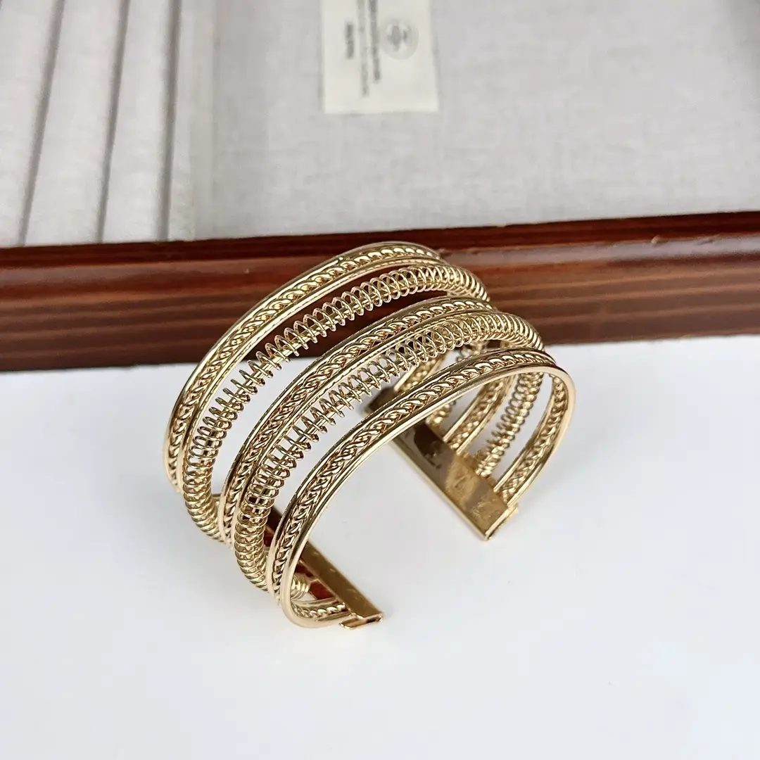 Multi-Layer Hollow Open Bracelet European and American Metal Style Fashionable Arm Ring Niche Commuter New Bracelet Bracelet for Women — feature 6