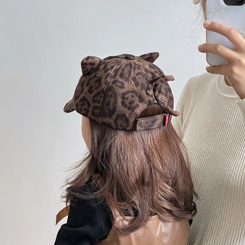 Baby Leopard Print Peaked Cap for Girls Winter — feature 7