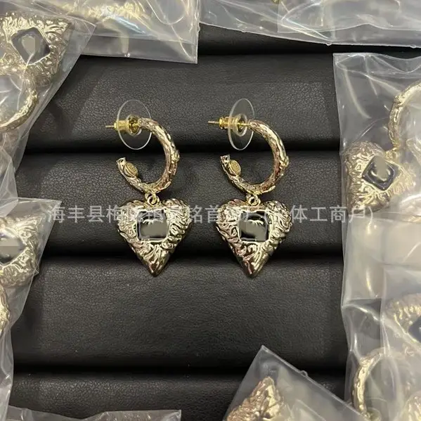 Pearl Pentagram Earrings High Quality Small — feature 10