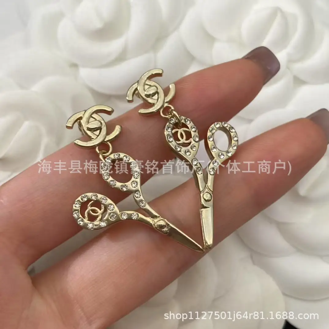 Pearl Pentagram Earrings High Quality Small - Image 45