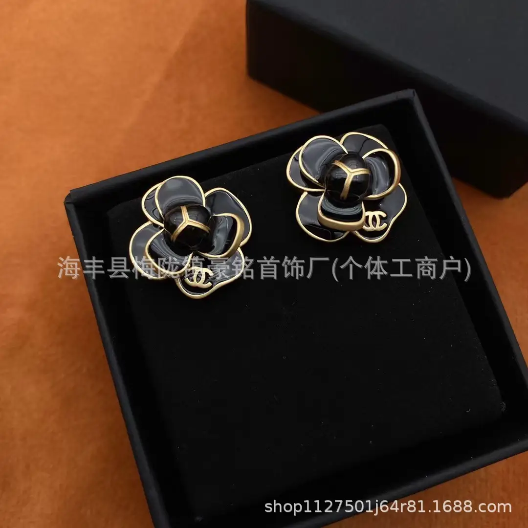 Pearl Pentagram Earrings High Quality Small - Image 7