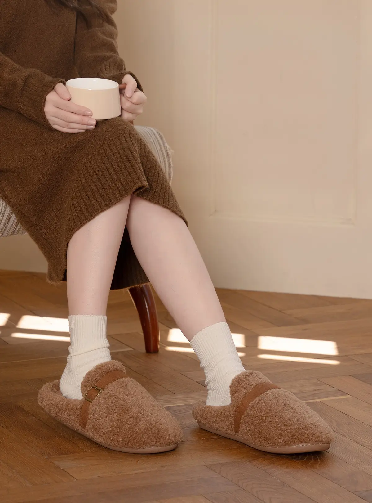 2025 Winter Women's Cotton Plush Slippers Beige — feature 3