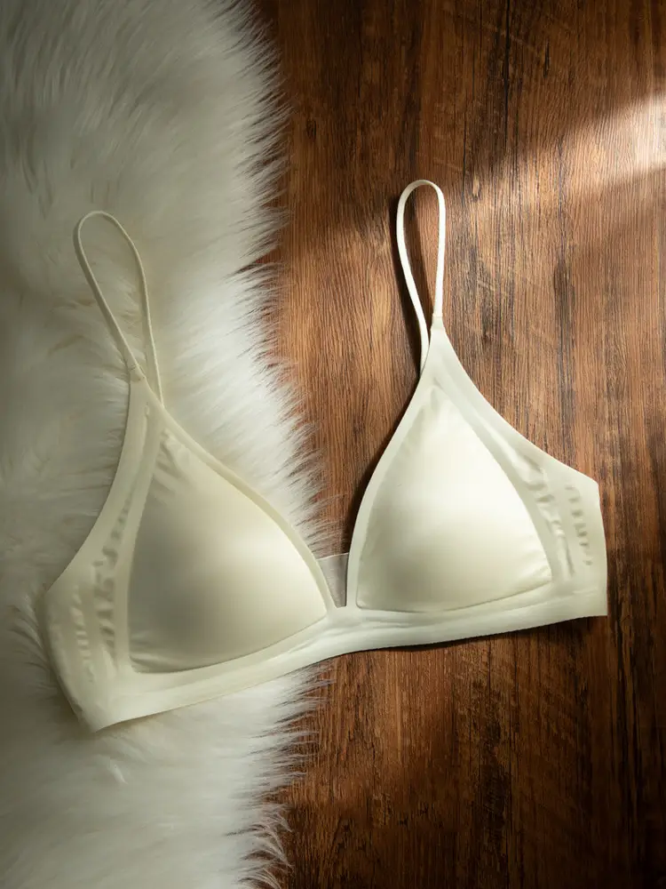 Cynl Milk Satin French Deep V Neck Intimates Women's Summer Spaghetti Straps Seamless Triangle Cup Small Breasts No Rims Thin Bra — feature 3