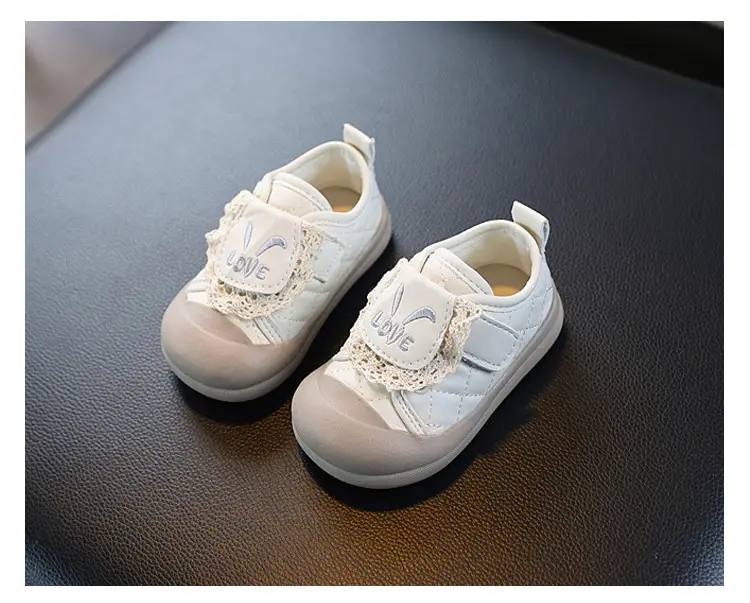 Children's Casual Sports Shoes 2025 New Breathable White Shoes Female Baby Toddler Shoes Versatile Soft Sole Baby Shoes — feature 9
