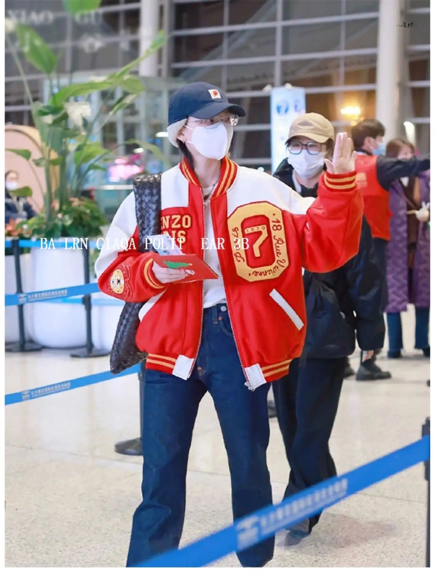 Yang Chaoyue's Red White Bomber Cap with 3D Logo — feature 9