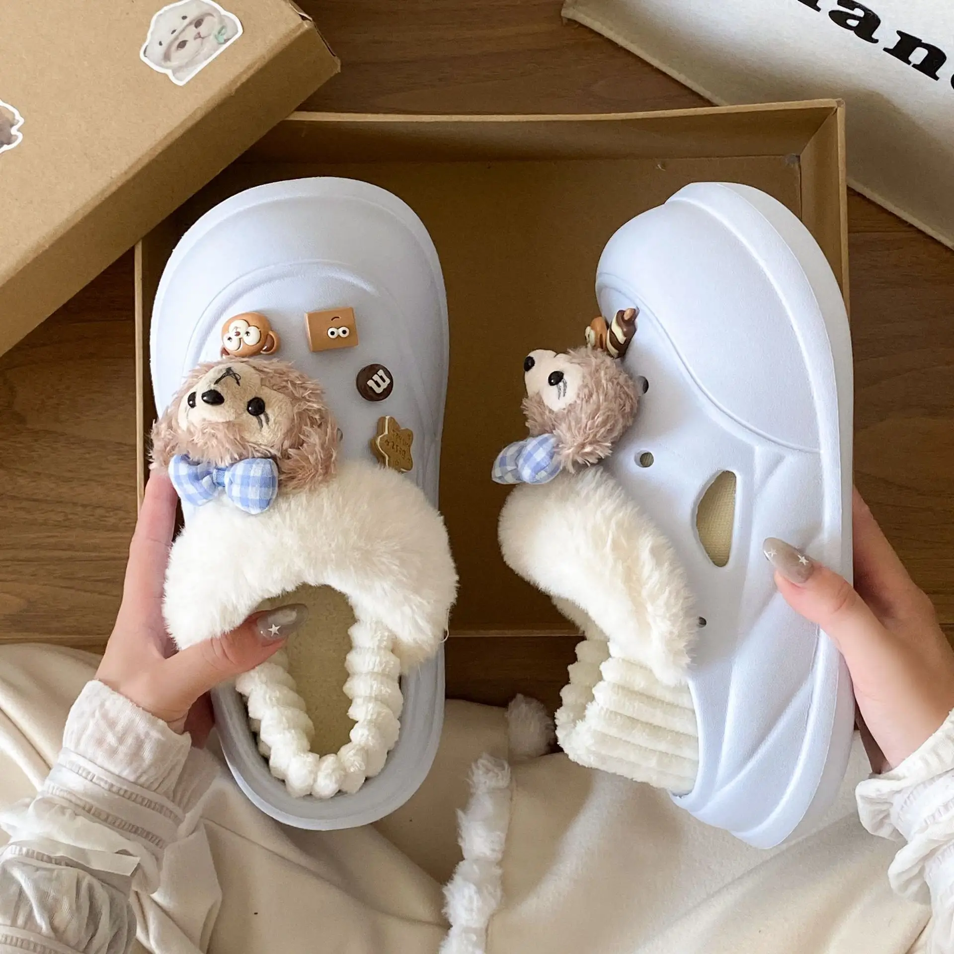 Cute Bear Design Winter Women's Soft Slippers - Image 46