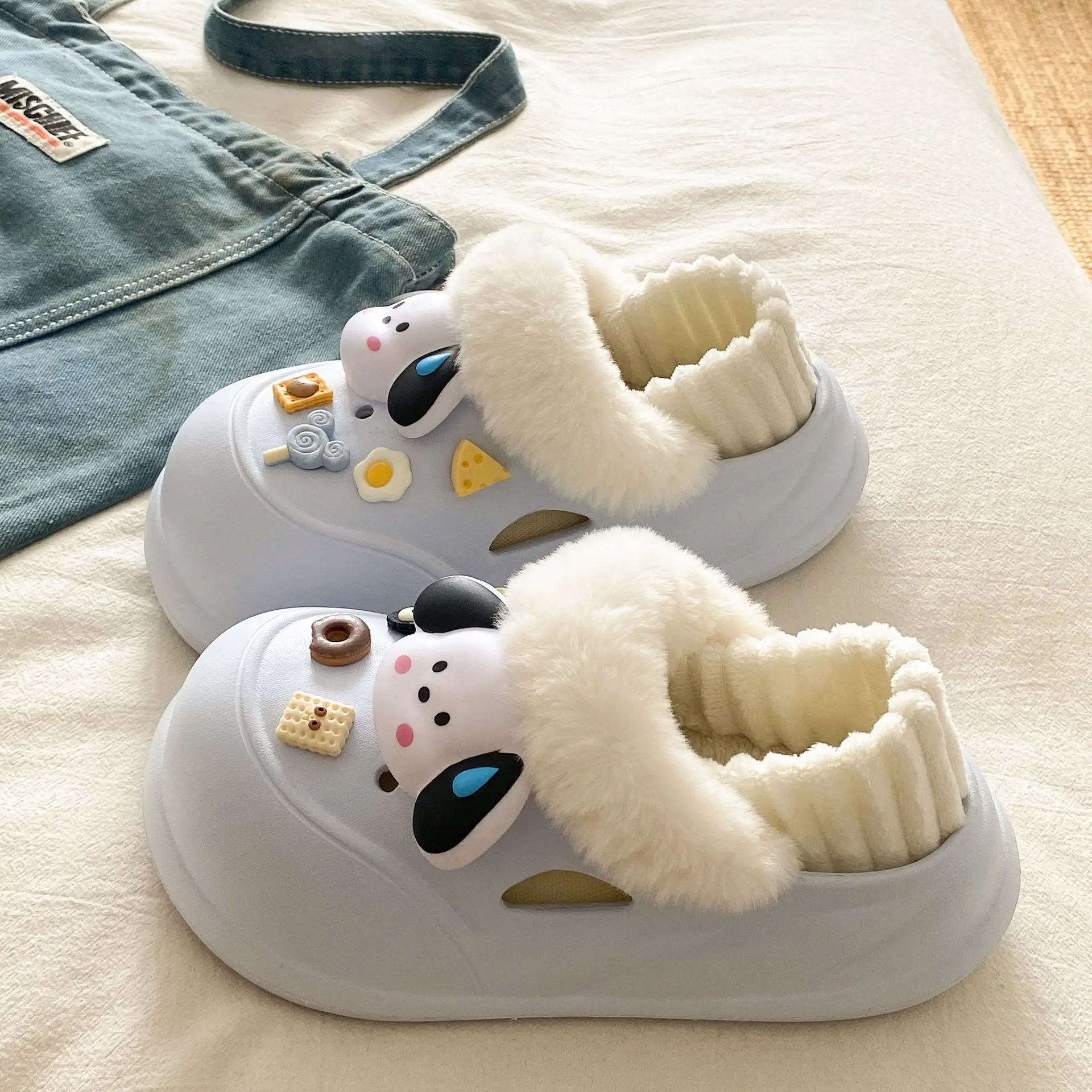 Cute Bear Design Winter Women's Soft Slippers - Image 31