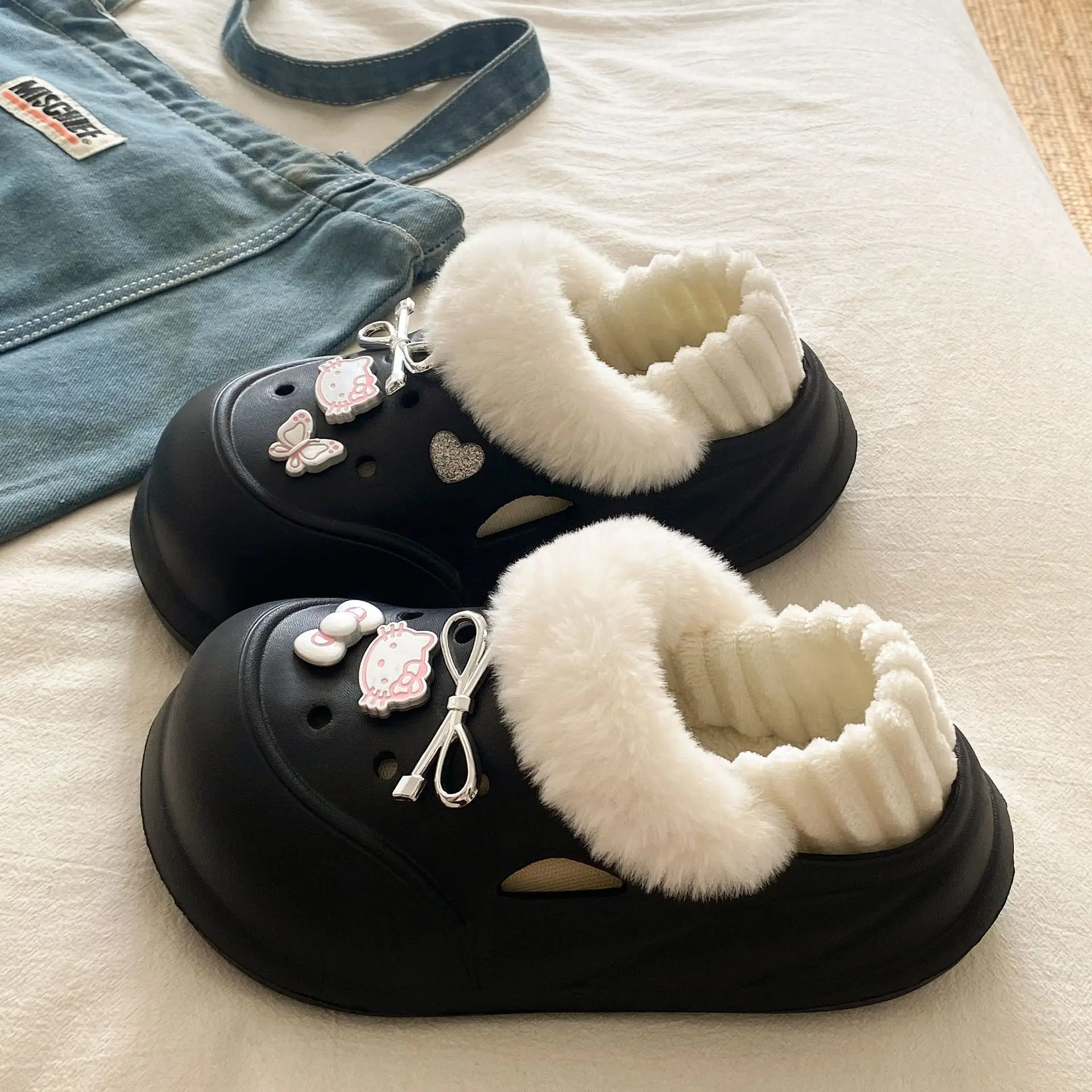 Cute Bear Design Winter Women's Soft Slippers - Image 36