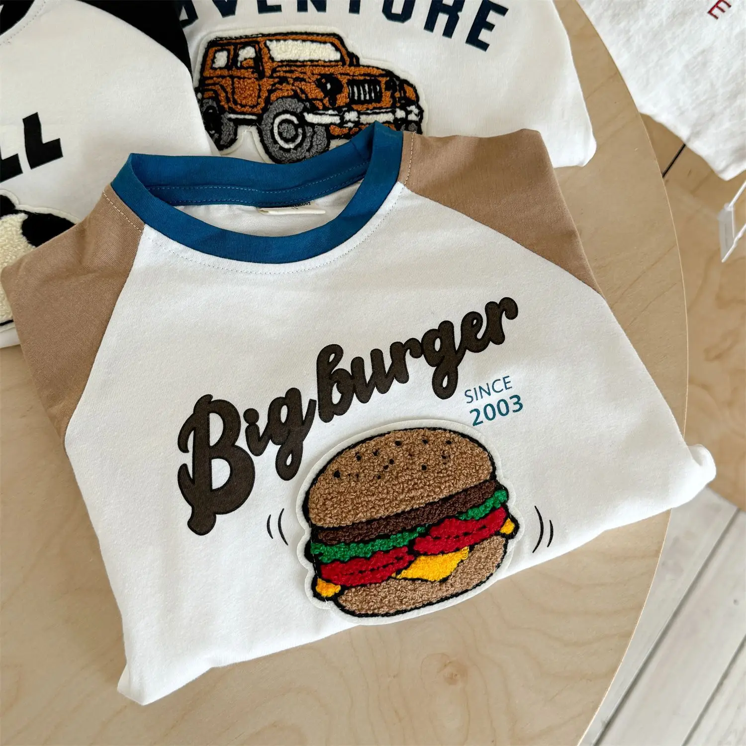 Children's Big Burger T-Shirt White Blue All Cotton Size 26 — feature 14