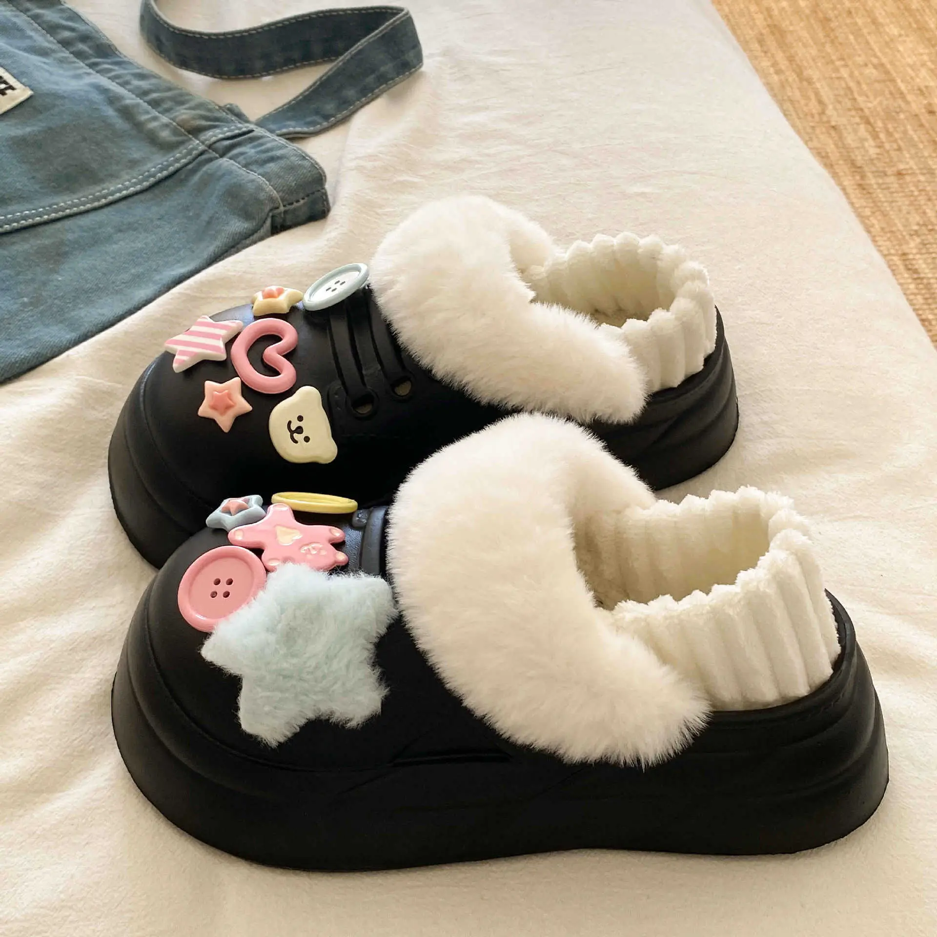 2025 Winter Warm Cotton Slippers Black with Faux Fur