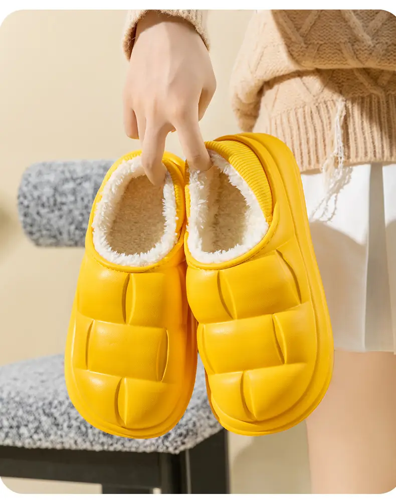 Trendy Home Slippers with a Stepping-On-Clouds Feel, Plush and Thickened, Non-Slip Cotton Slippers for Autumn and Winter, Plush Closed-Back Maternity Slippers — feature 25