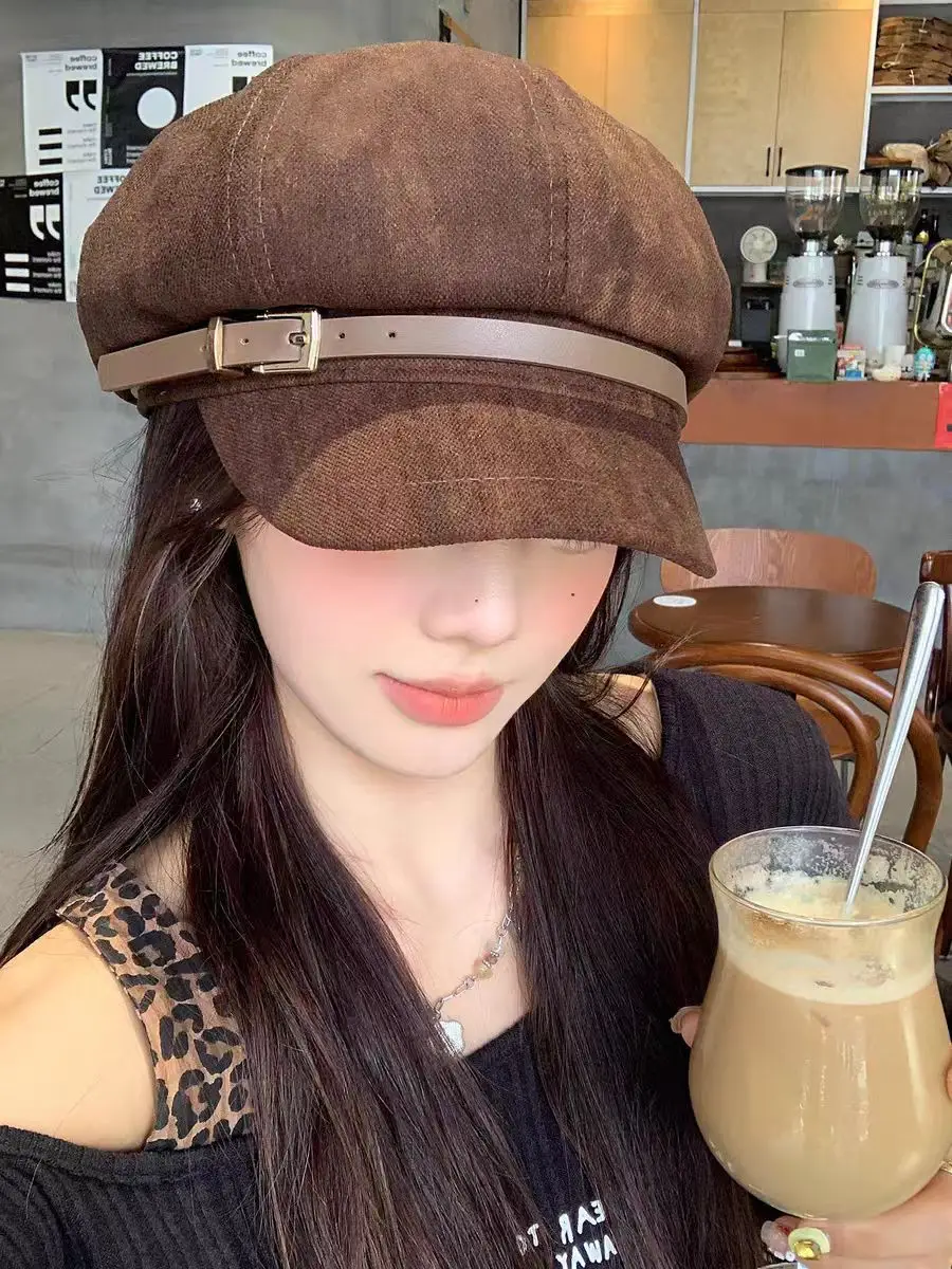Vintage Suede Beret with Large Cap Dark Brown — feature 3