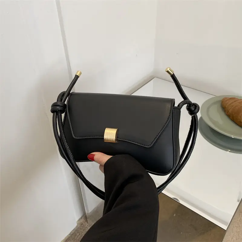 Black Personalized Shoulder Crossbody Bag for Women - Image 2