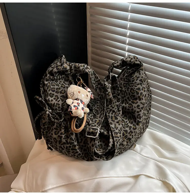 Retro Leopard Print Women's Tote Bag 2025 Spring New Commute — feature 25