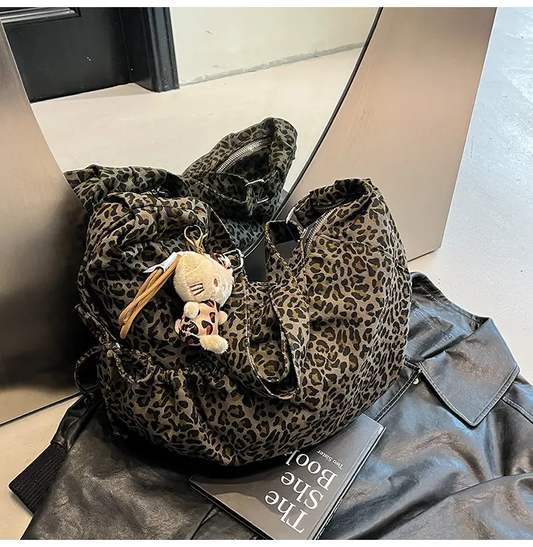 Retro Leopard Print Women's Tote Bag 2025 Spring New Commute — feature 28
